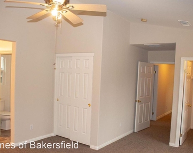 6612 Starbright Dr - Photo Thumbnail 13