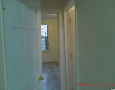 1369 College Avenue - Photo Thumbnail 5