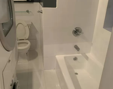 44 Avenue B - Photo Thumbnail 3