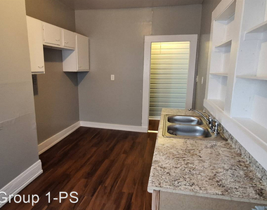 1651 Waco Avenue Sw - Photo Thumbnail 2