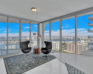 16901 Collins Ave - Photo Thumbnail 17