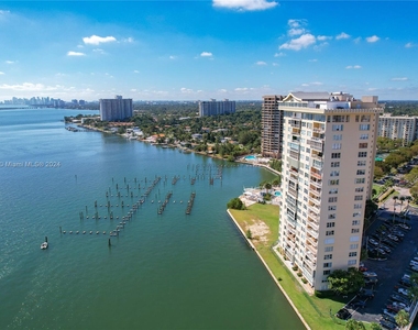 11111 Biscayne Blvd - Photo Thumbnail 7