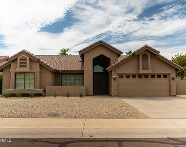 11105 E Sahuaro Drive - Photo Thumbnail 0