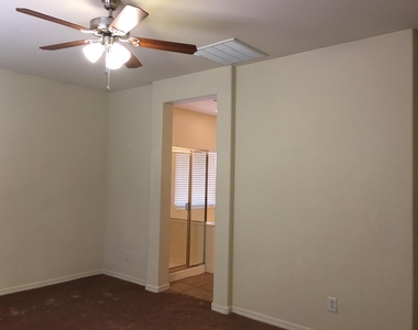 17313 W Saguaro Lane - Photo Thumbnail 17