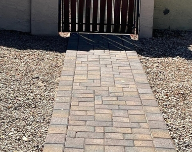 17313 W Saguaro Lane - Photo Thumbnail 41