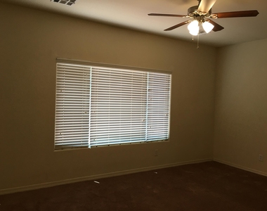 17313 W Saguaro Lane - Photo Thumbnail 16