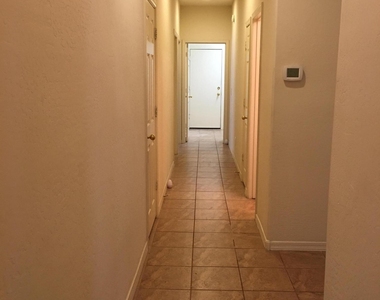 17313 W Saguaro Lane - Photo Thumbnail 15