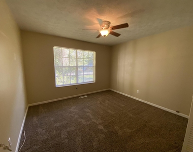 2507 Waldemar Lane - Photo Thumbnail 18