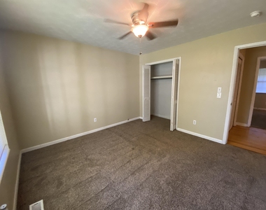 2507 Waldemar Lane - Photo Thumbnail 19