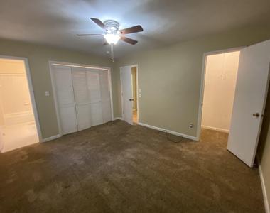 2507 Waldemar Lane - Photo Thumbnail 21