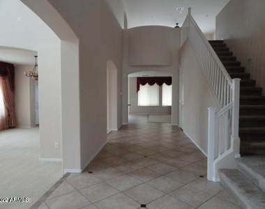 5730 W Park View Lane - Photo Thumbnail 11