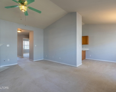 2234 Hickory Manor Way - Photo Thumbnail 10