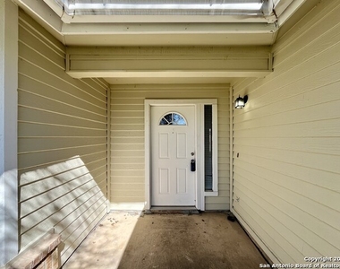 8466 Maple Ridge Dr - Photo Thumbnail 28