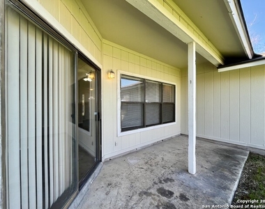 8466 Maple Ridge Dr - Photo Thumbnail 26