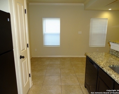 6007 Karly Way - Photo Thumbnail 15