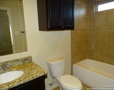 6007 Karly Way - Photo Thumbnail 21