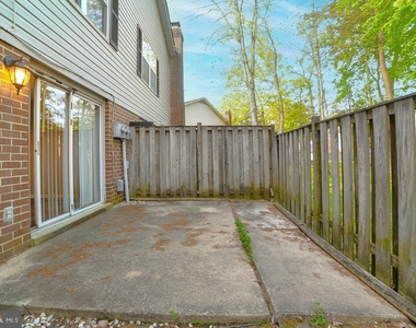 4704 Rookewood Place - Photo Thumbnail 32