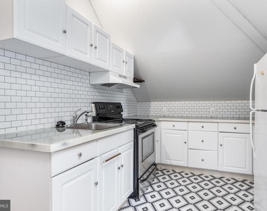 601 Rector St - Photo Thumbnail 3