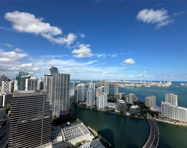 950 Brickell Bay Dr - Photo Thumbnail 0