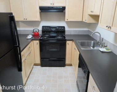 6345-6415 Ne Glisan St - Photo Thumbnail 2