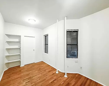 539 West 49th Street - Photo Thumbnail 4