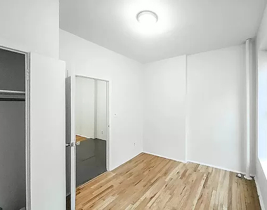 539 West 49th Street - Photo Thumbnail 3