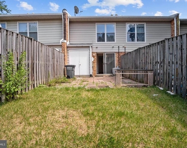 2114 Enright Pl - Photo Thumbnail 11