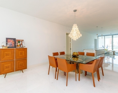 16901 Collins Ave - Photo Thumbnail 12