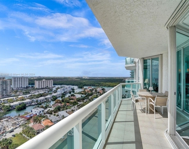 16400 Collins Ave - Photo Thumbnail 22