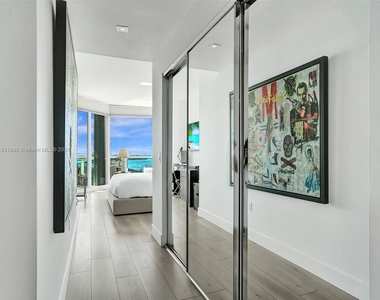 16400 Collins Ave - Photo Thumbnail 12