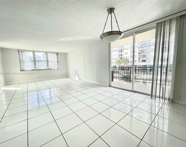 1501 S Ocean Dr - Photo Thumbnail 7