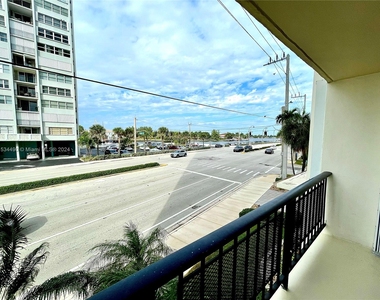 1501 S Ocean Dr - Photo Thumbnail 8