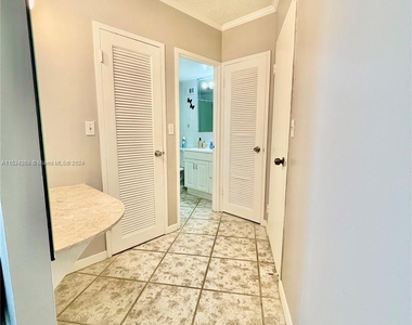 3725 S Ocean Dr - Photo Thumbnail 27