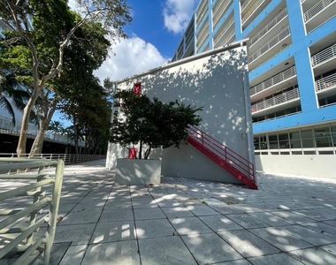 2025 Brickell Ave - Photo Thumbnail 38