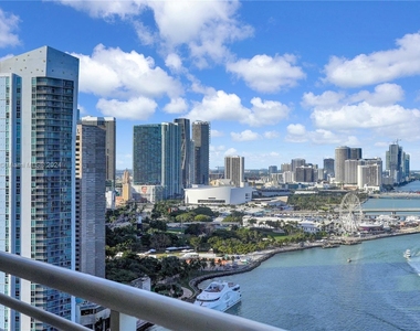 848 Brickell Key Dr - Photo Thumbnail 15