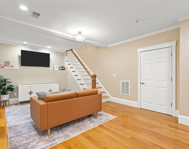 322 Tappan St - Photo Thumbnail 27