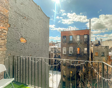 212 East 10th Street - Photo Thumbnail 10