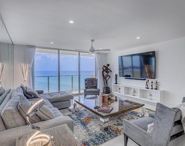 5440 N Ocean Drive - Photo Thumbnail 12