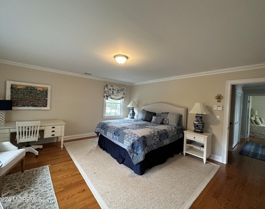 414 Tuttle Avenue - Photo Thumbnail 8