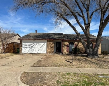 5613 Pearce Street - Photo Thumbnail 0