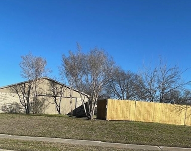 4901 Watson Drive - Photo Thumbnail 10