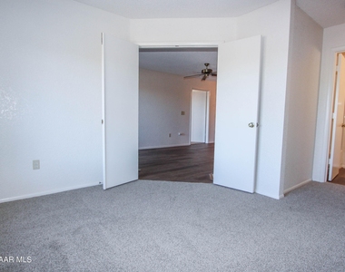 3069 Cascades Court - Photo Thumbnail 9