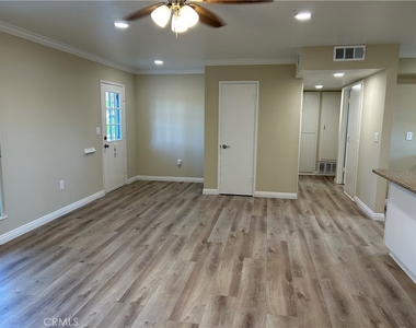 27067 El Rancho Drive - Photo Thumbnail 7