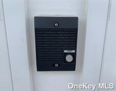 515 Jackson Avenue - Photo Thumbnail 5
