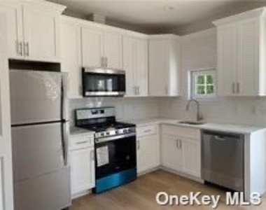 515 Jackson Avenue - Photo Thumbnail 1