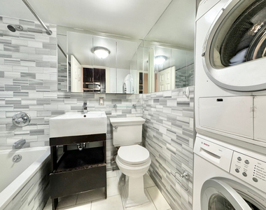 53 Leroy Street - Photo Thumbnail 2