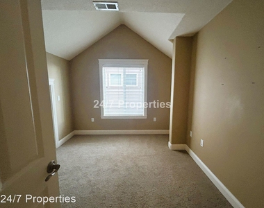 4237 Sussex St. - Photo Thumbnail 10