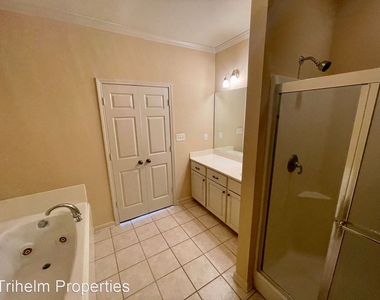 702 Pecan Ct - Photo Thumbnail 8