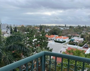 8888 Collins Ave - Photo Thumbnail 3