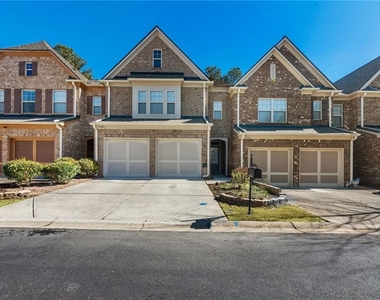 1615 Faircrest Lane - Photo Thumbnail 3